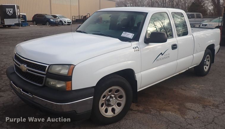 image for item DQ5084 2006 Chevrolet Silverado 1500  pickup truck