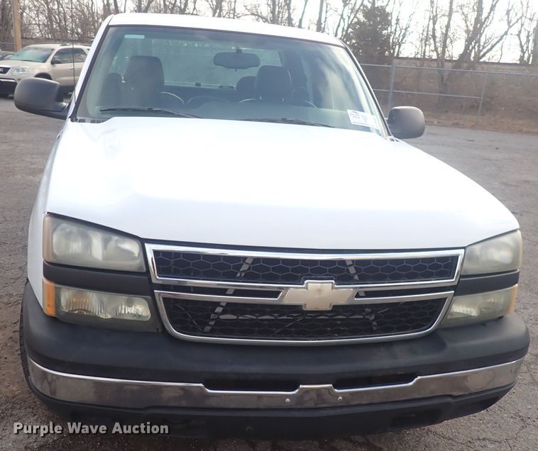 image for item DQ5084 2006 Chevrolet Silverado 1500  pickup truck