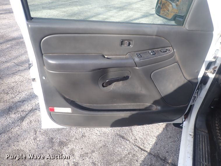 image for item DQ5084 2006 Chevrolet Silverado 1500  pickup truck