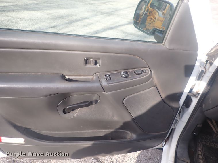 image for item DQ5084 2006 Chevrolet Silverado 1500  pickup truck