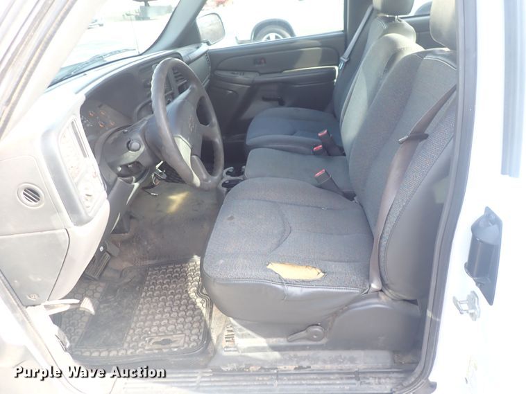 image for item DQ5084 2006 Chevrolet Silverado 1500  pickup truck