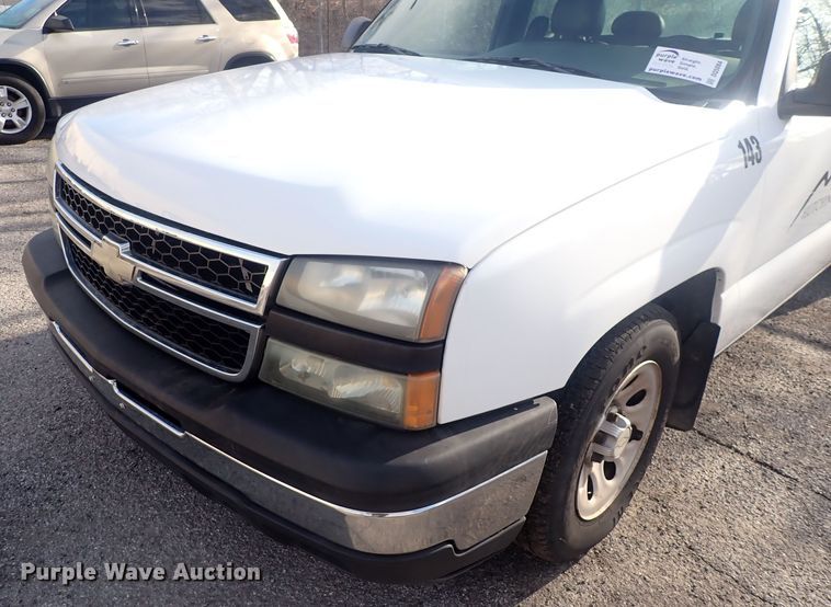 image for item DQ5084 2006 Chevrolet Silverado 1500  pickup truck