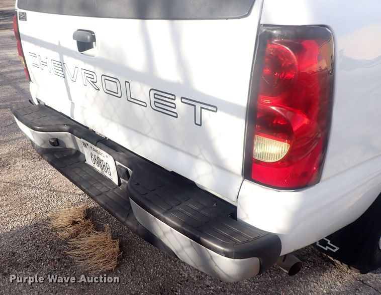 image for item DQ5084 2006 Chevrolet Silverado 1500  pickup truck