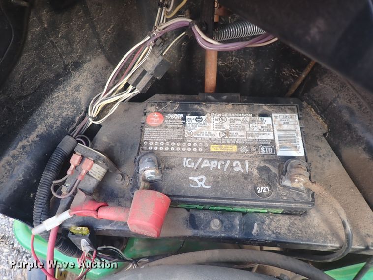 image for item DQ5087 John Deere LA105  lawn mower