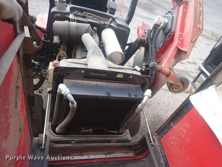 image for item DQ5088 Toro Groundsmaster 4000-D  lawn mower