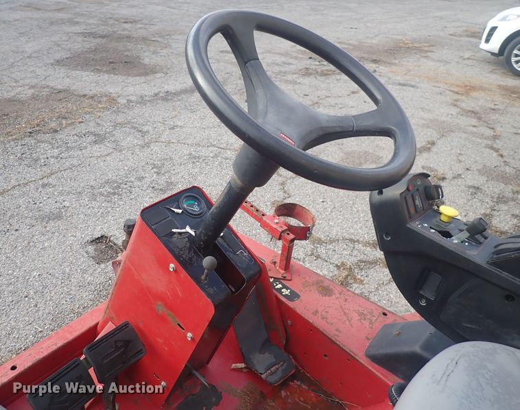 image for item DQ5088 Toro Groundsmaster 4000-D  lawn mower