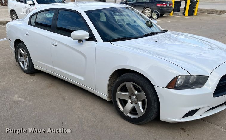 image for item DR7449 2013 Dodge Charger Police