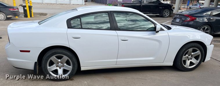 image for item DR7449 2013 Dodge Charger Police