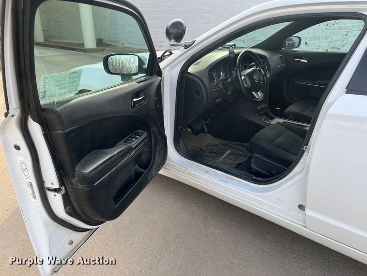 image for item DR7449 2013 Dodge Charger Police