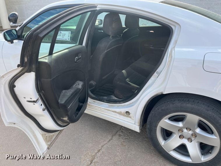 image for item DR7449 2013 Dodge Charger Police