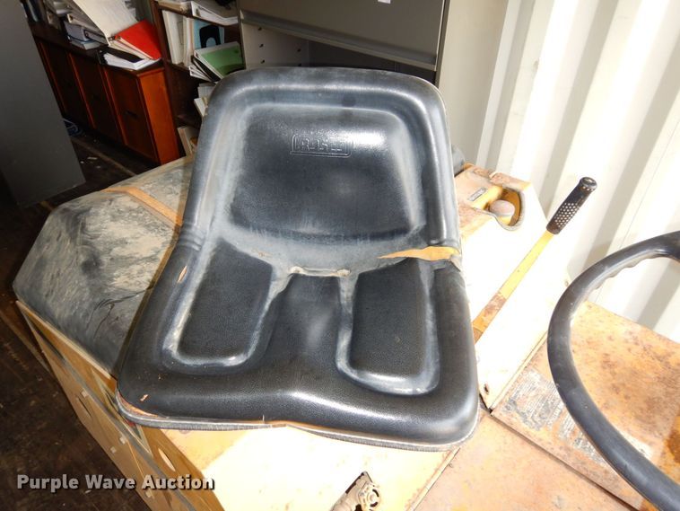 image for item DR8124 Rosco Vibrastat III  double drum roller