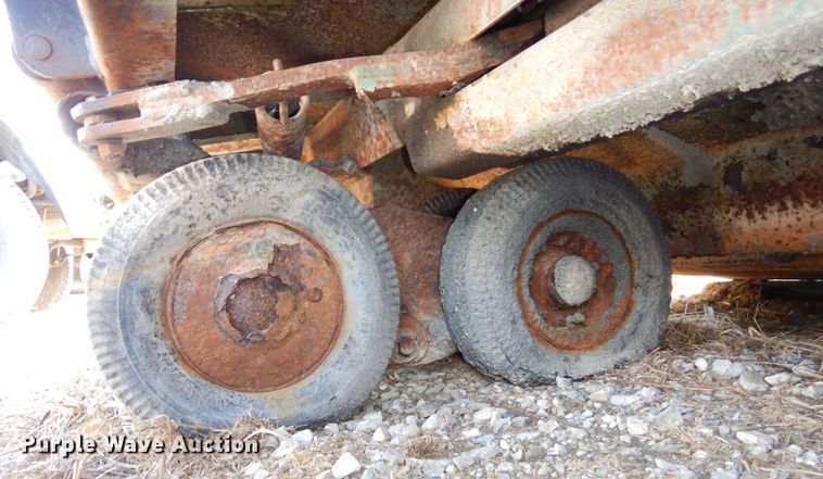 image for item DR8125 Layton  paver