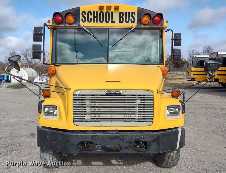 image for item DR8130 2003 Freightliner Thomas Built  school bus