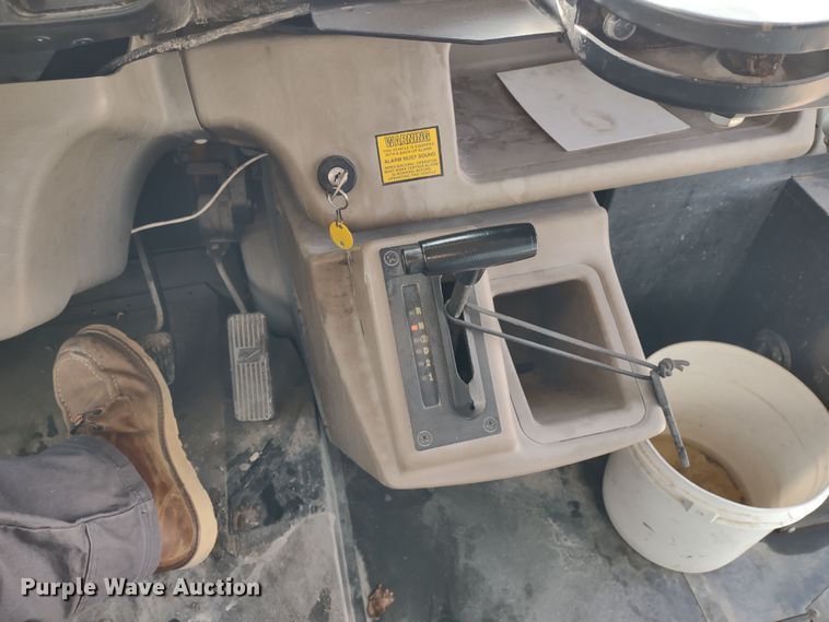 image for item DR8130 2003 Freightliner Thomas Built  school bus