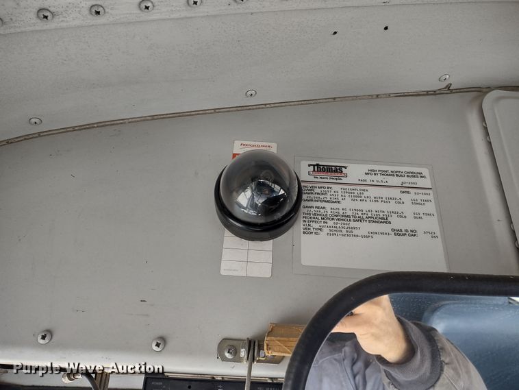 image for item DR8130 2003 Freightliner Thomas Built  school bus