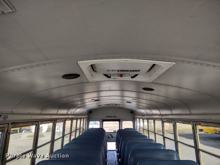 image for item DR8130 2003 Freightliner Thomas Built  school bus