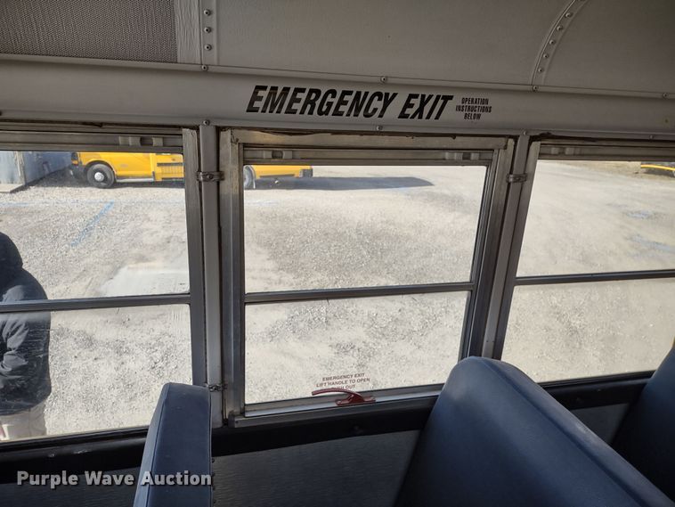 image for item DR8130 2003 Freightliner Thomas Built  school bus