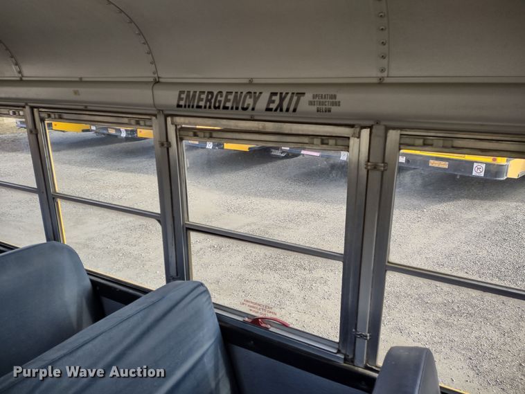 image for item DR8130 2003 Freightliner Thomas Built  school bus