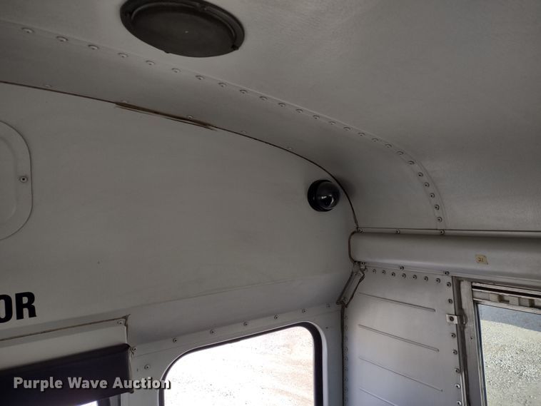 image for item DR8130 2003 Freightliner Thomas Built  school bus