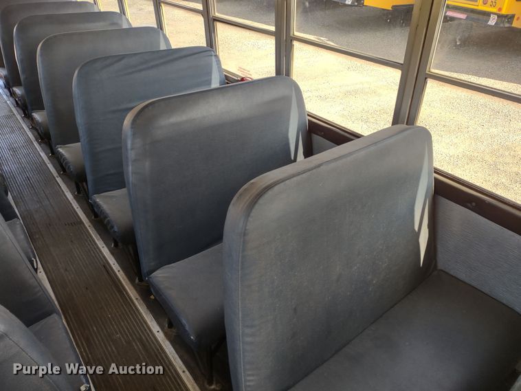 image for item DR8130 2003 Freightliner Thomas Built  school bus