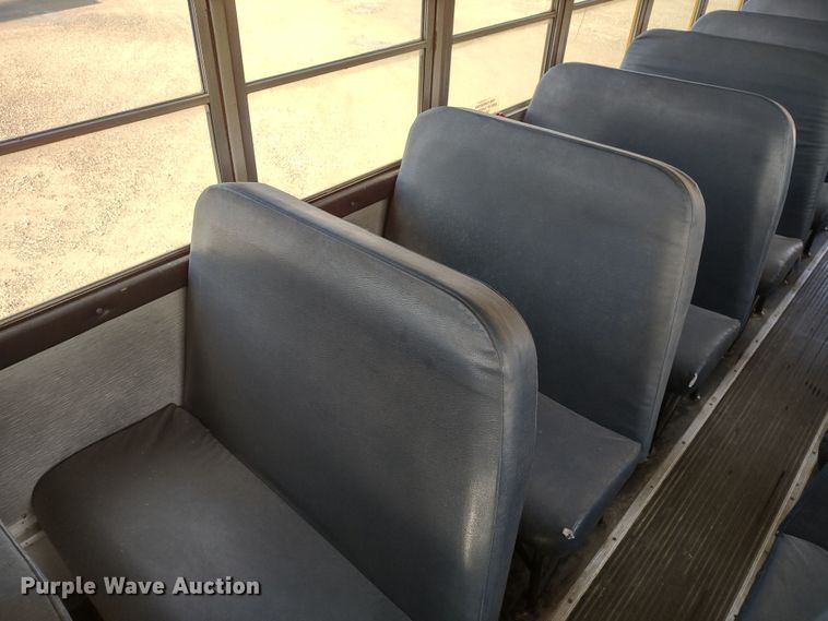 image for item DR8130 2003 Freightliner Thomas Built  school bus