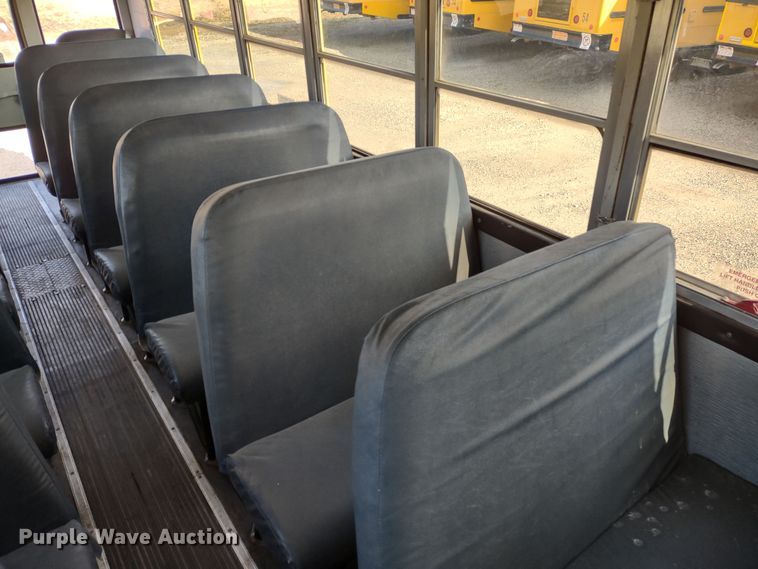 image for item DR8130 2003 Freightliner Thomas Built  school bus