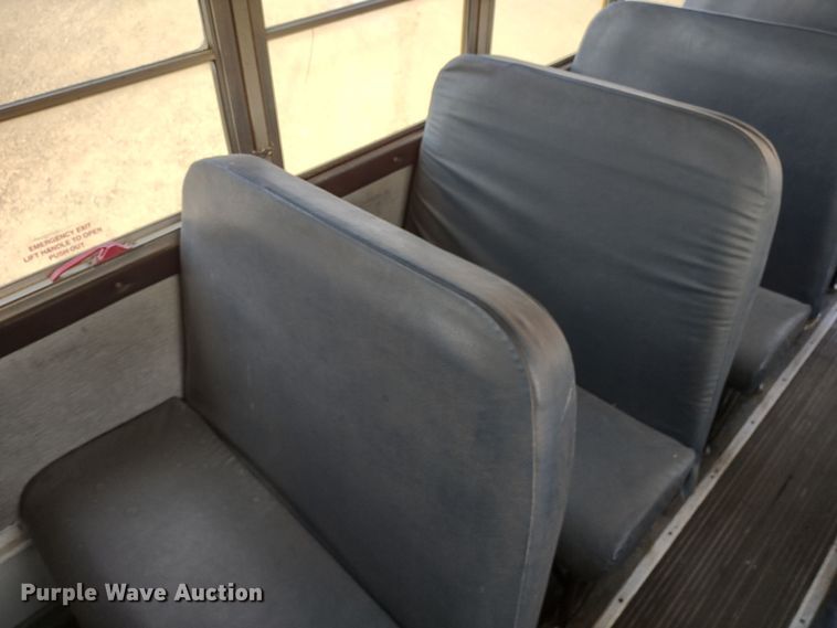 image for item DR8130 2003 Freightliner Thomas Built  school bus