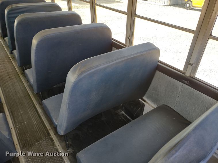 image for item DR8130 2003 Freightliner Thomas Built  school bus