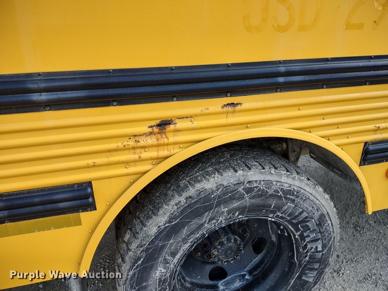 image for item DR8130 2003 Freightliner Thomas Built  school bus