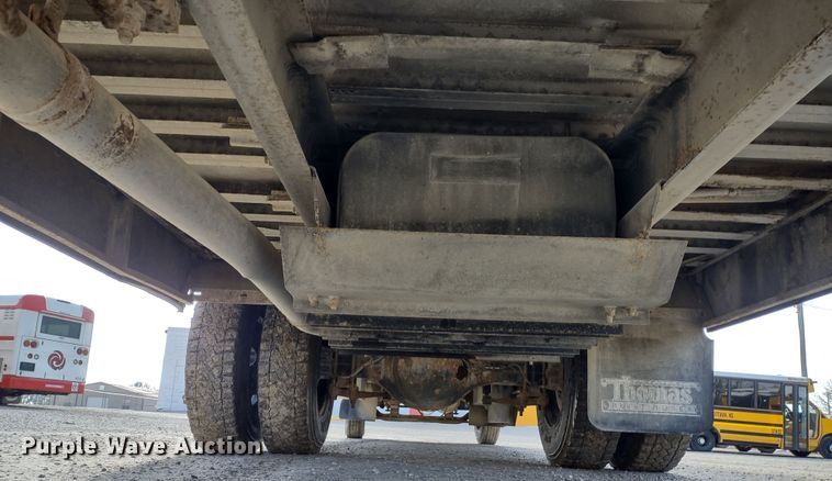 image for item DR8130 2003 Freightliner Thomas Built  school bus