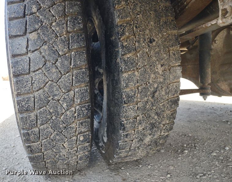 image for item DR8130 2003 Freightliner Thomas Built  school bus