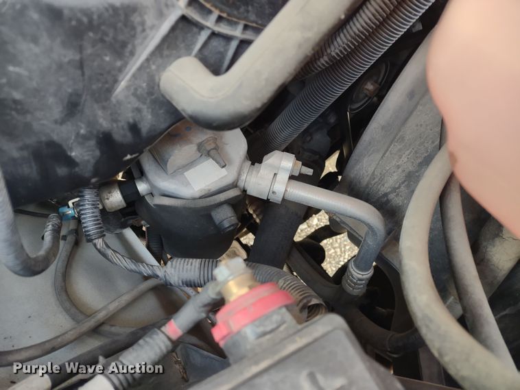 image for item DR8131 2006 GMC G3500  school bus