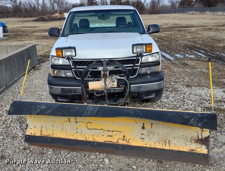 image for item DR8132 2006 Chevrolet Silverado 1500  pickup truck