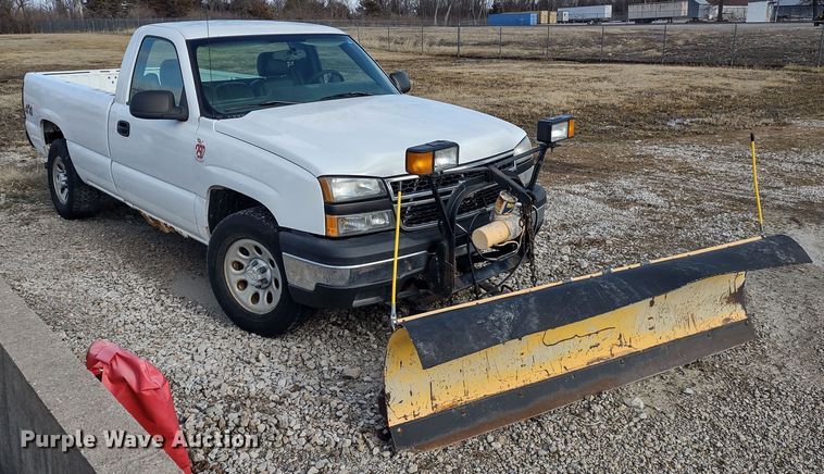 image for item DR8132 2006 Chevrolet Silverado 1500  pickup truck
