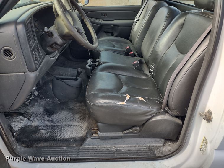 image for item DR8132 2006 Chevrolet Silverado 1500  pickup truck