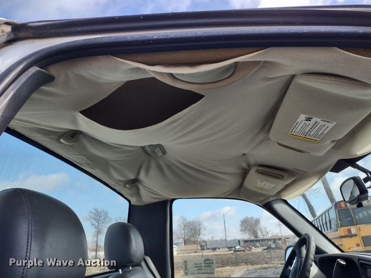 image for item DR8132 2006 Chevrolet Silverado 1500  pickup truck