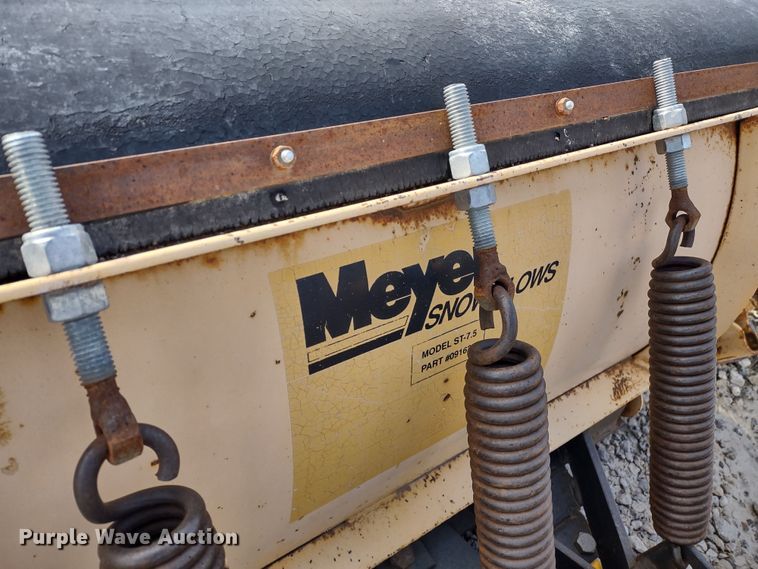 image for item DR8132 2006 Chevrolet Silverado 1500  pickup truck