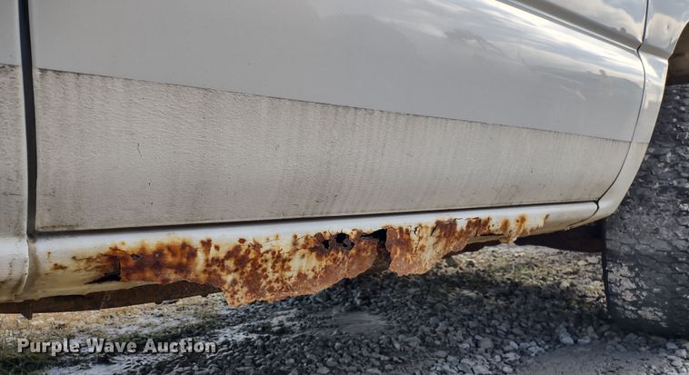 image for item DR8132 2006 Chevrolet Silverado 1500  pickup truck