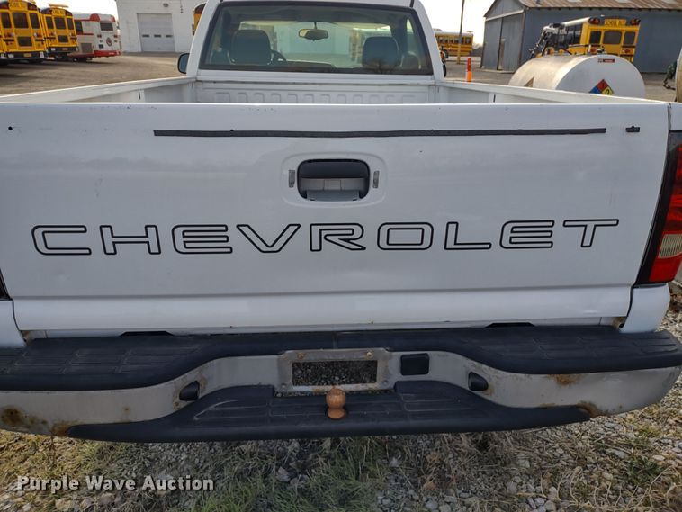 image for item DR8132 2006 Chevrolet Silverado 1500  pickup truck