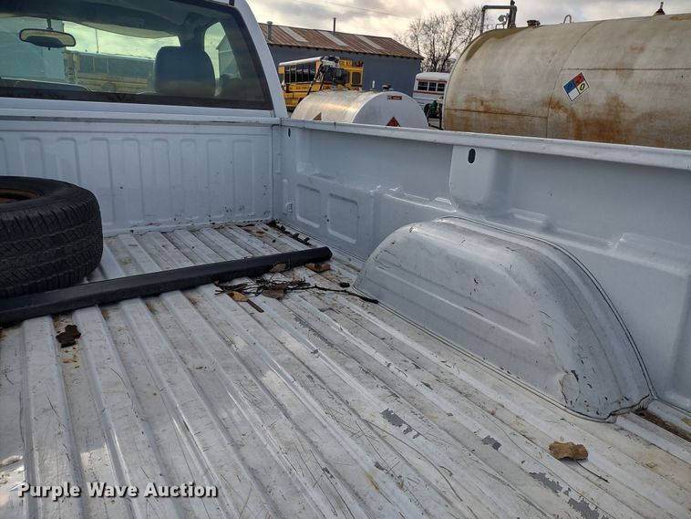 image for item DR8132 2006 Chevrolet Silverado 1500  pickup truck