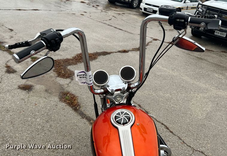 image for item DS2701 2005 Harley Davidson XL 1200C  motorcycle