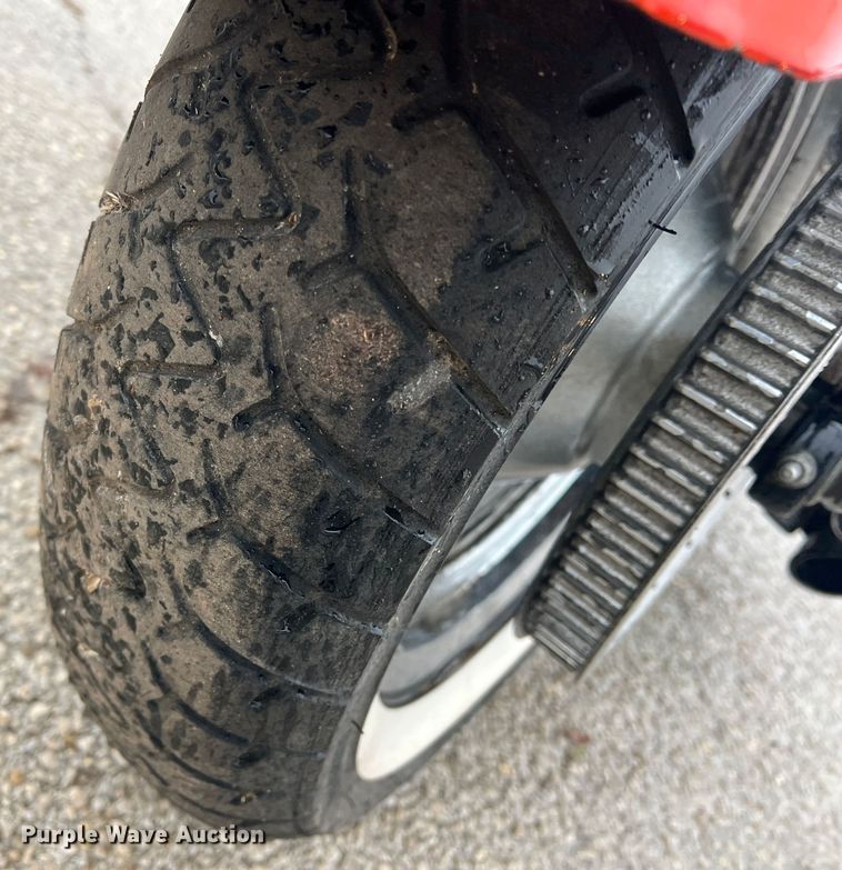 image for item DS2701 2005 Harley Davidson XL 1200C  motorcycle