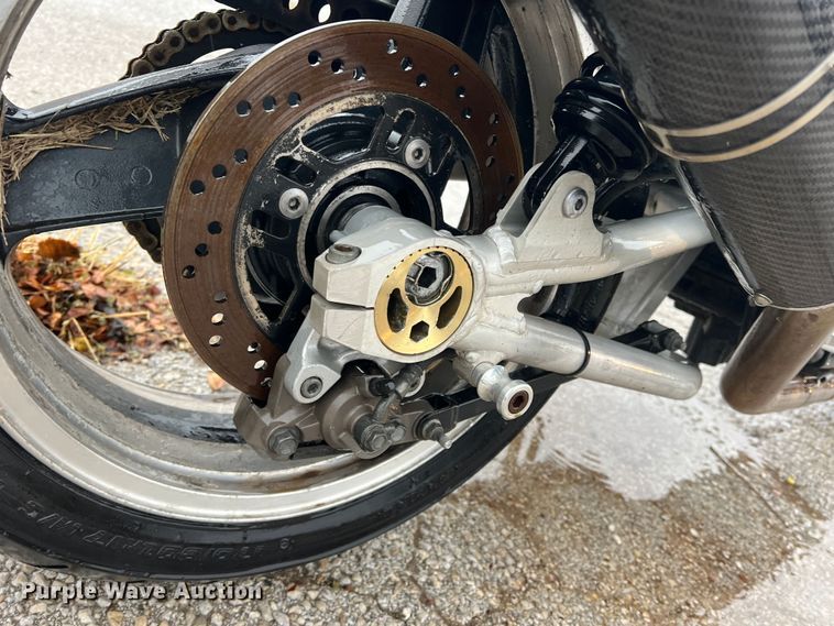 image for item DS2702 2000 Kawasaki ZRX 1100  motorcycle