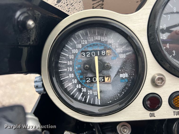 image for item DS2702 2000 Kawasaki ZRX 1100  motorcycle