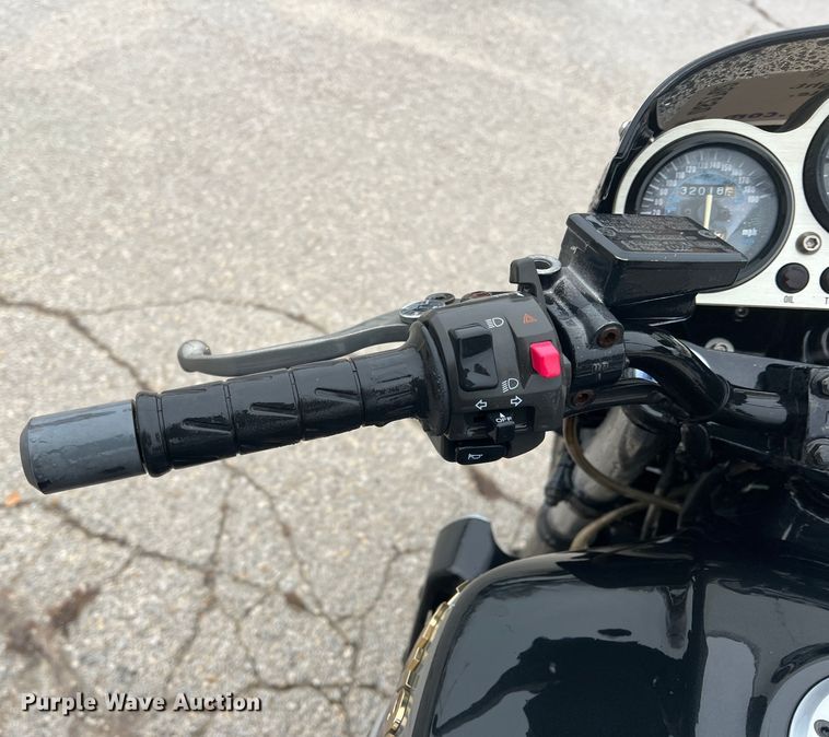 image for item DS2702 2000 Kawasaki ZRX 1100  motorcycle