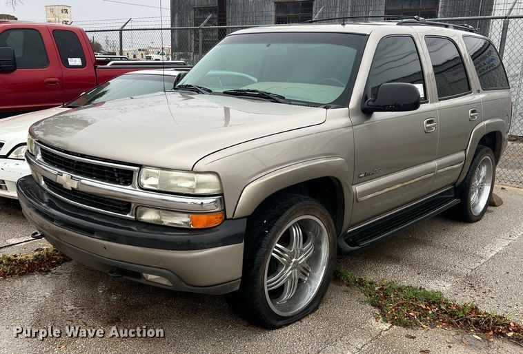 image for item DS2703 2002 Chevrolet Tahoe  SUV