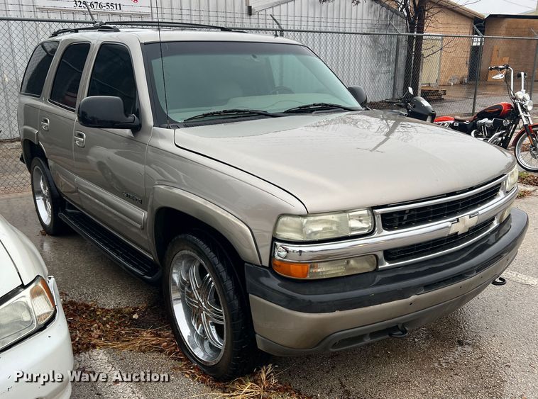 image for item DS2703 2002 Chevrolet Tahoe  SUV