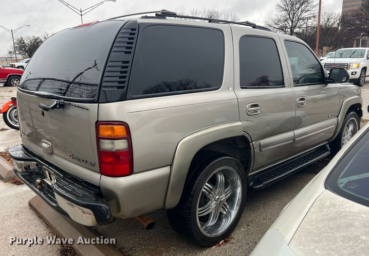image for item DS2703 2002 Chevrolet Tahoe  SUV