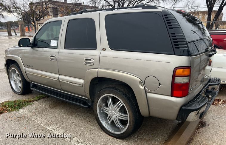 image for item DS2703 2002 Chevrolet Tahoe  SUV