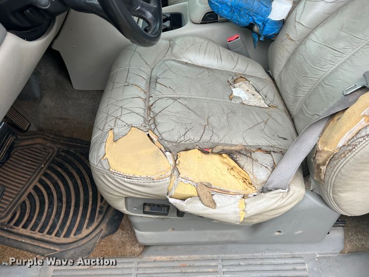 image for item DS2703 2002 Chevrolet Tahoe  SUV